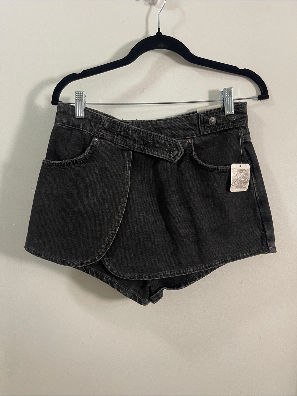 We The Free Maxine Black Denim Skort Size 28 NWT